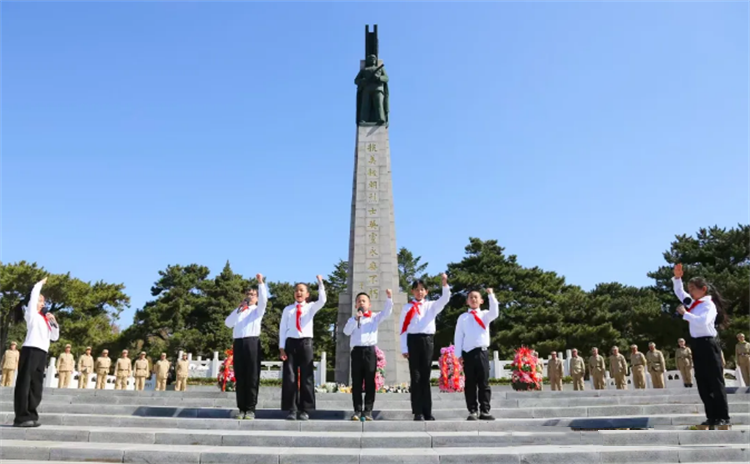 第十四届“崇尚英雄·传承精神”清明节祭英烈